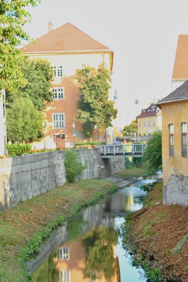 Ezuest Boroka Appartement Eger